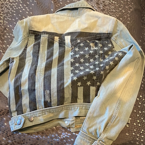 Distressed jean jacket - Picture 2 of 2